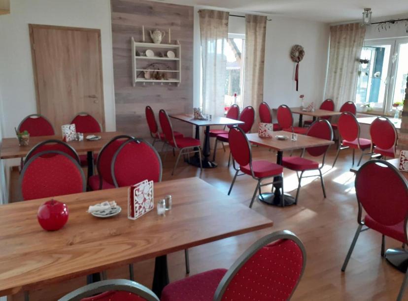 Landidyll Landhaus zum Mushof Hotel&Restaurant Wethen Exterior foto